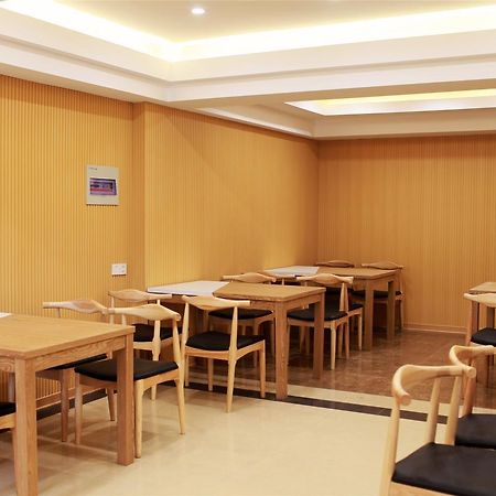 Greentree Inn Xinjiang Fukang Fukang Business Hotel Changji Экстерьер фото